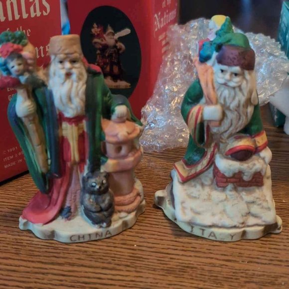 1991 Santas of the Nations Hand Painted Porcelain Christmas Figurines Set of 6 - Picture 3 of 4